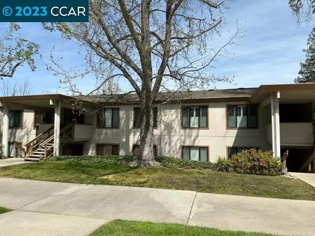 2200 Tice Creek Dr #4, Walnut Creek, CA 94595