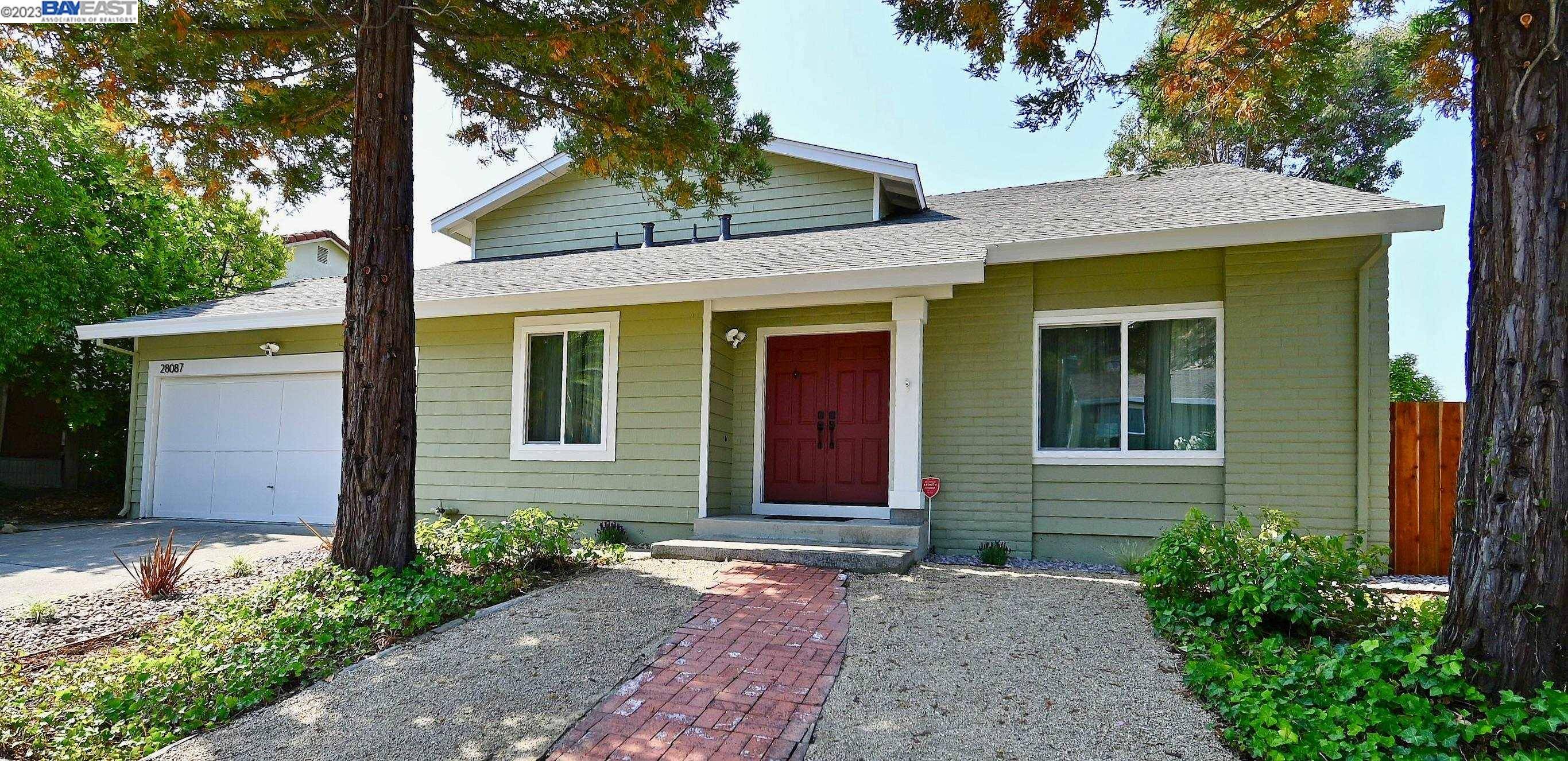 28087 Dobbel Ave, Hayward, CA 94542