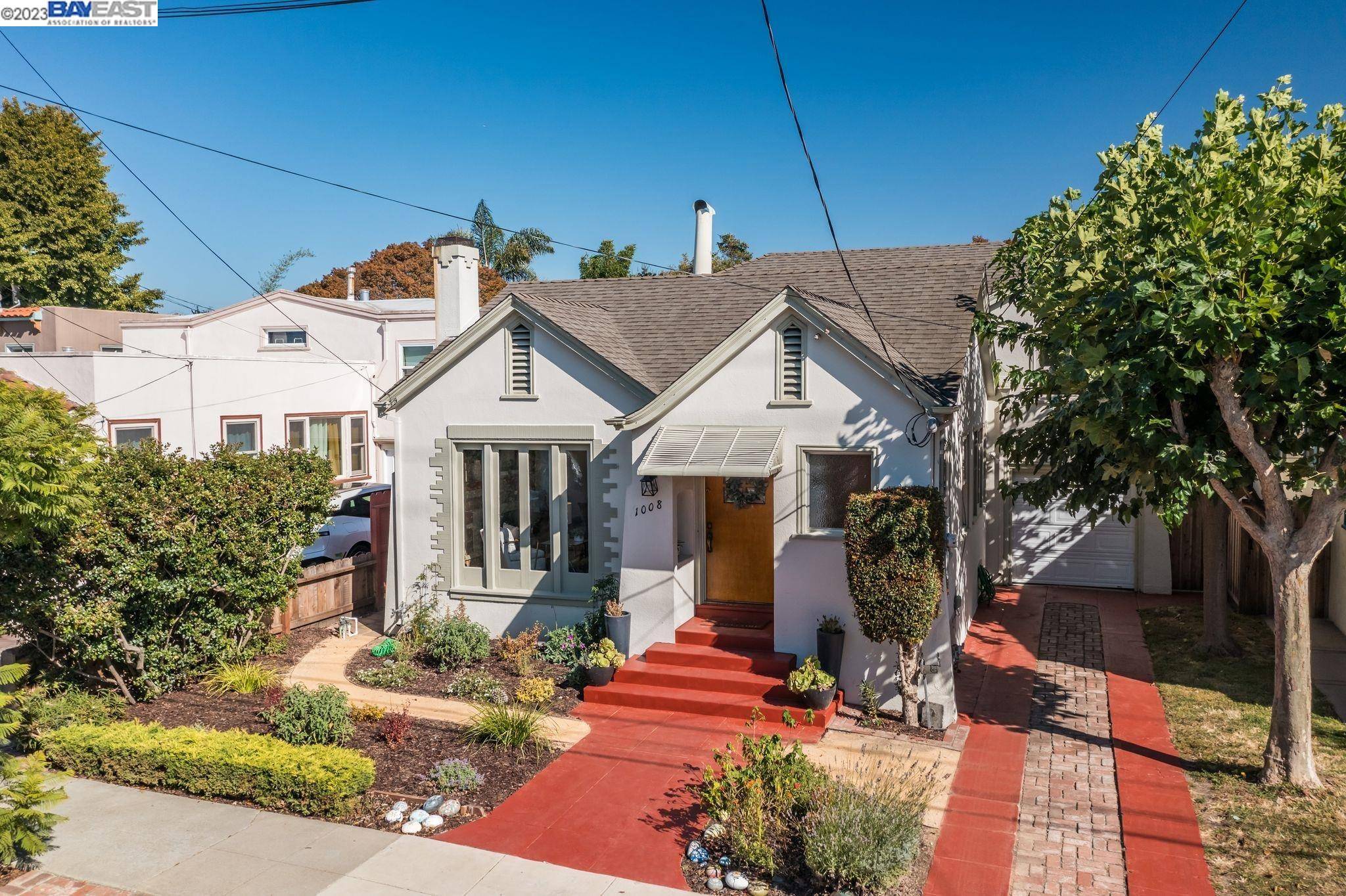 1008 Pearl St, Alameda, CA 94501