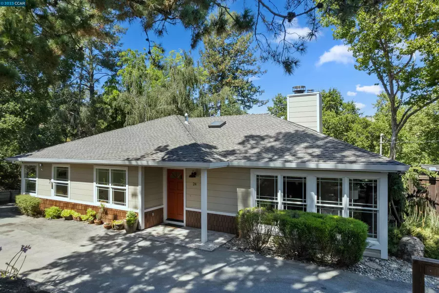 24 Altamount Dr, Orinda, CA 94563