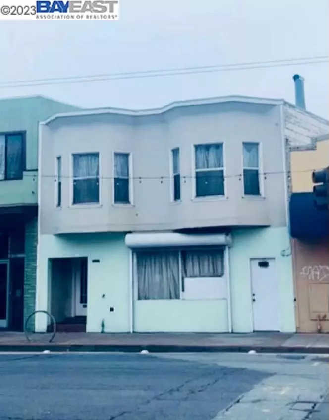 San Francisco, CA 94112,4998 Mission St