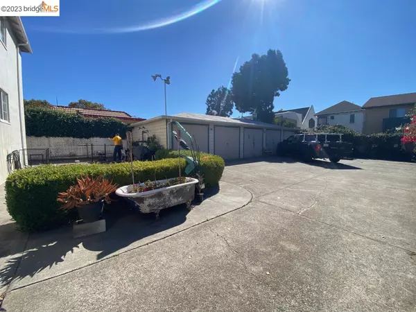 Oakland, CA 94609,515 42nd st