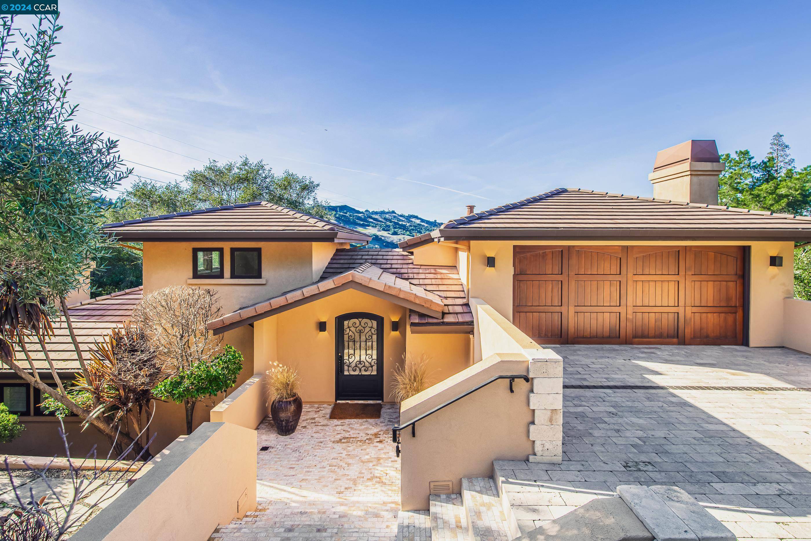 Orinda, CA 94563,4 Oak View Ter