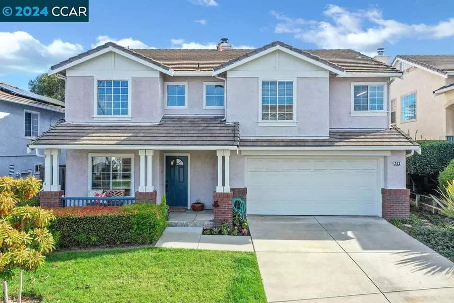 293 Oakwood Circle, Martinez, CA 94553