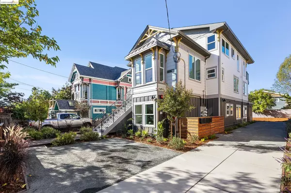 Berkeley, CA 94703,1519 Fairview St #3