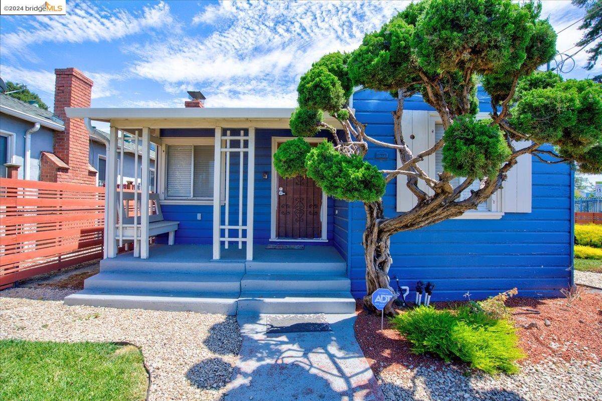 Oakland, CA 94603,1000 102nd Avenue
