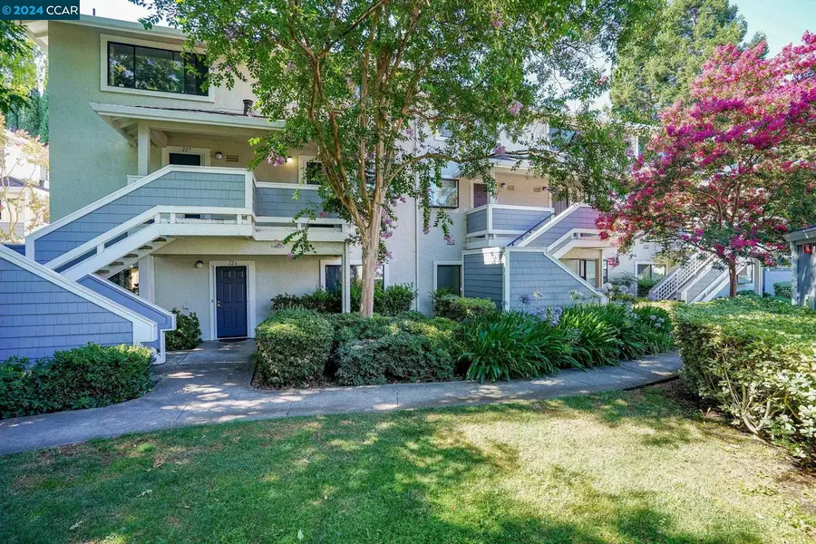 2584 Oak Rd #224, Walnut Creek, CA 94597