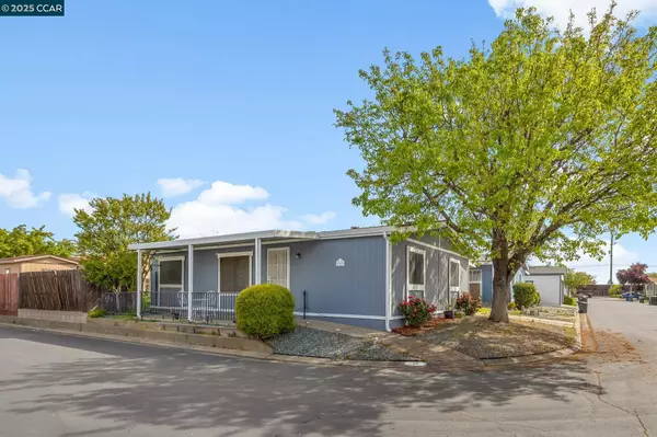 Sacramento, CA 95828,7855 Cottonwood Ln #36