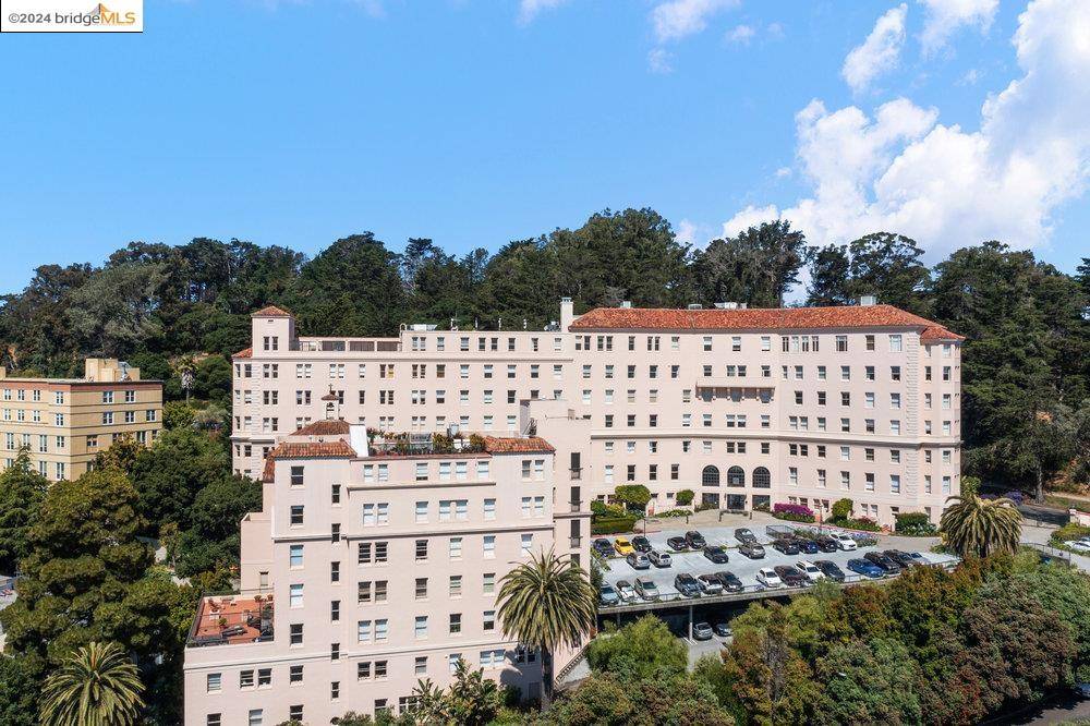 351 Buena Vista Ave #802E,  San Francisco,  CA 94117