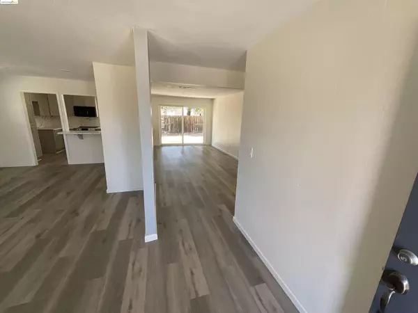 Pittsburg, CA 94565,1998 Calaveras