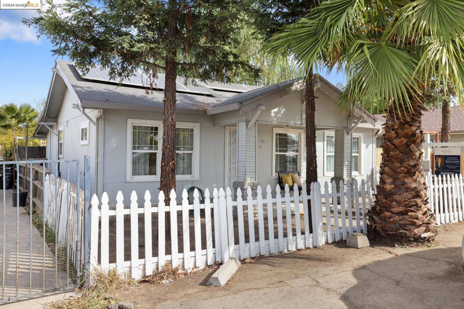 2104 Sutro Ave,  Stockton,  CA 95205