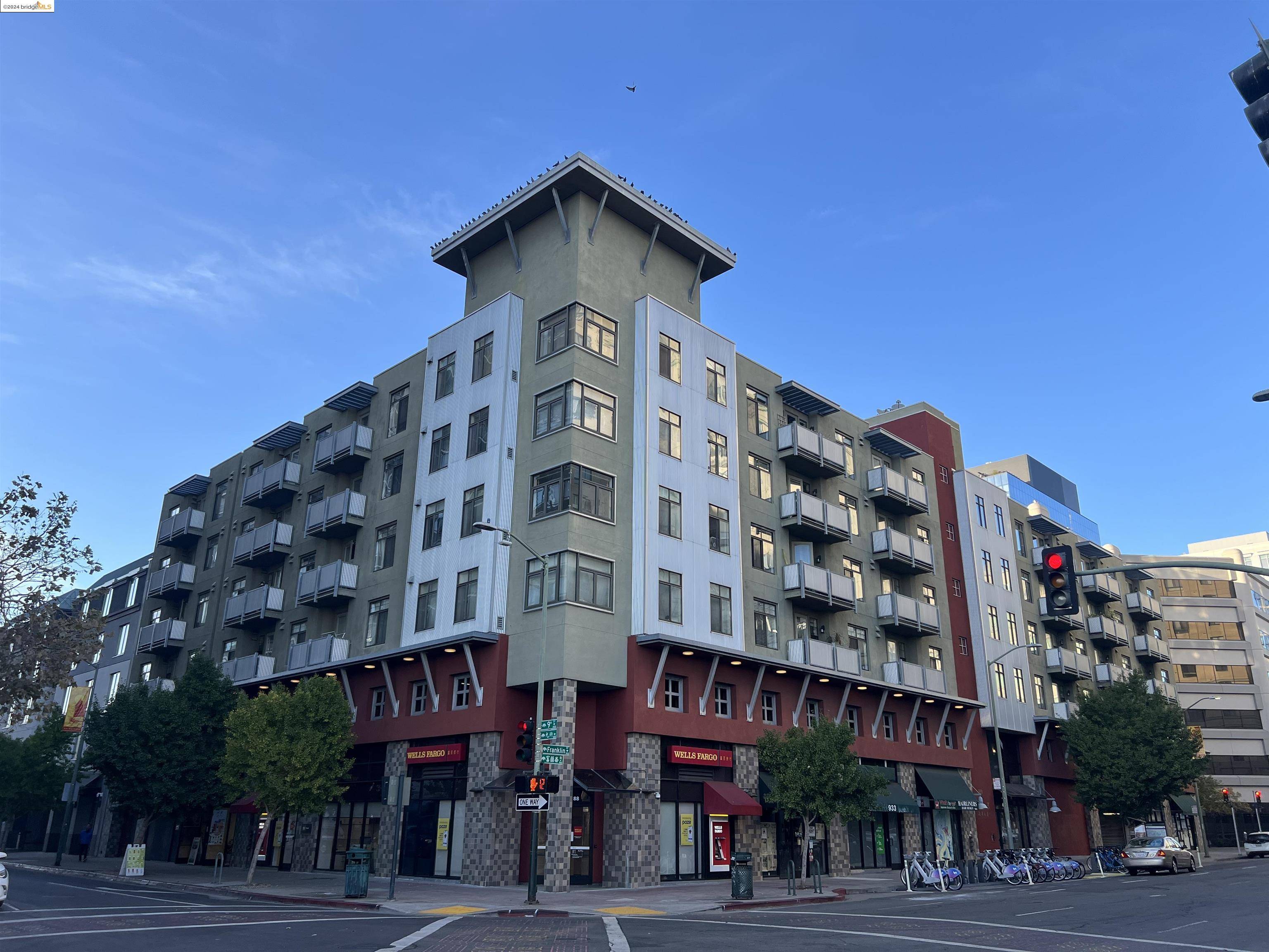 989 Franklin Street #307, Oakland, CA 94607