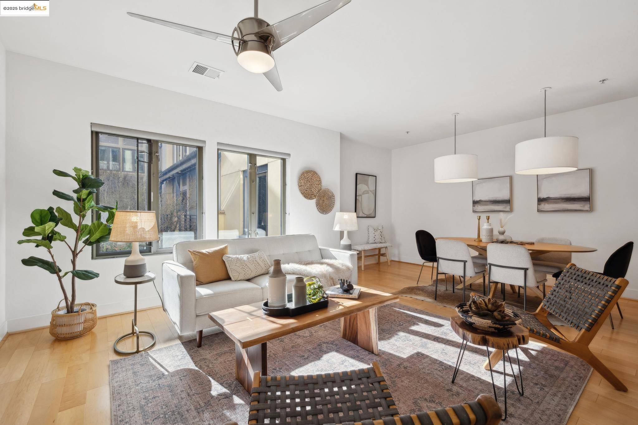 438 W Grand Ave #522, Oakland, CA 94612