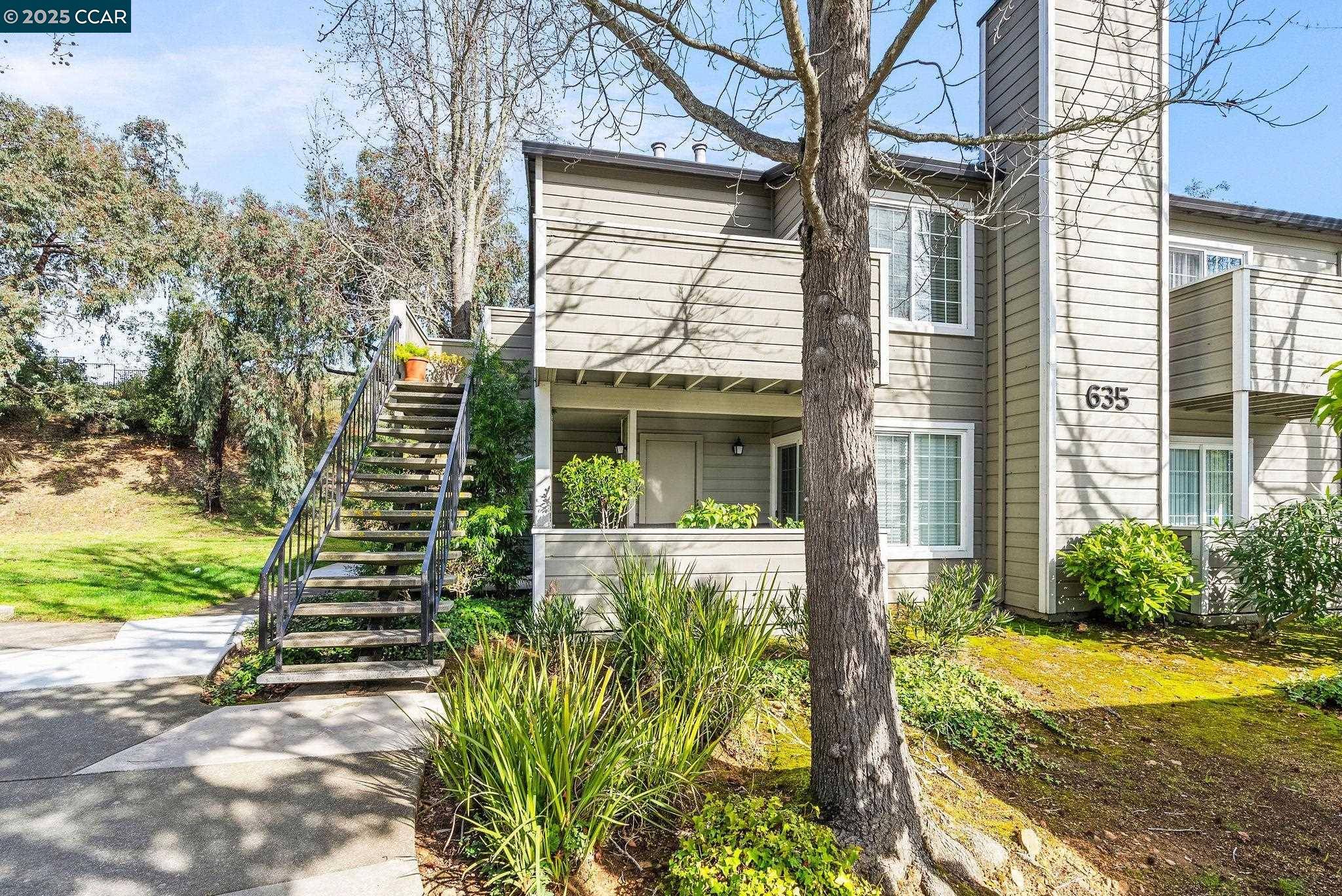 635 Canyon Oaks Dr #A, Oakland, CA 94605