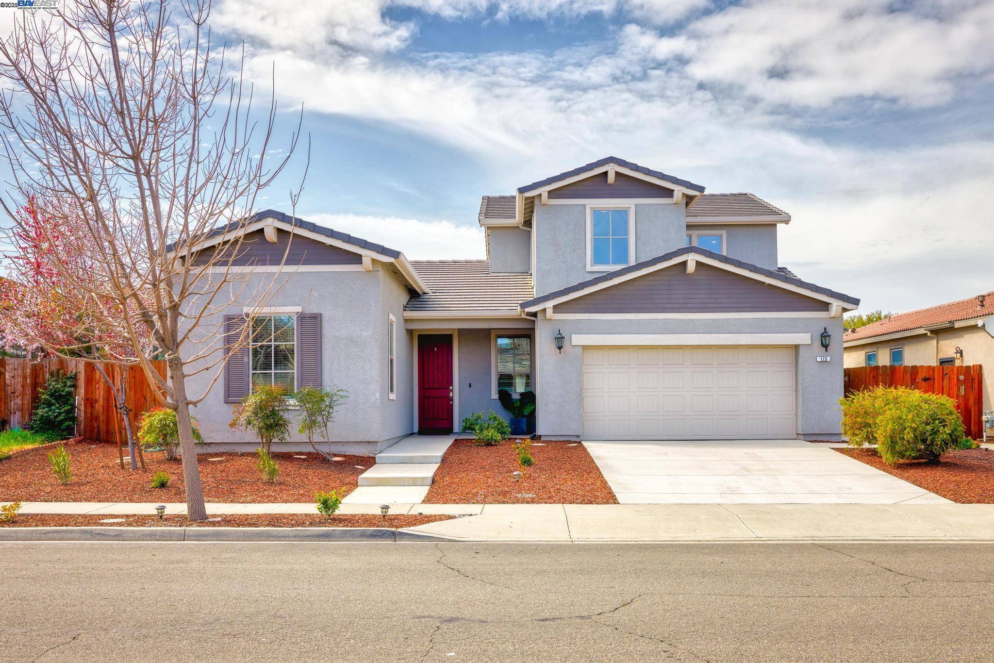 115 Lemon Blossom Ln, Patterson, CA 95363