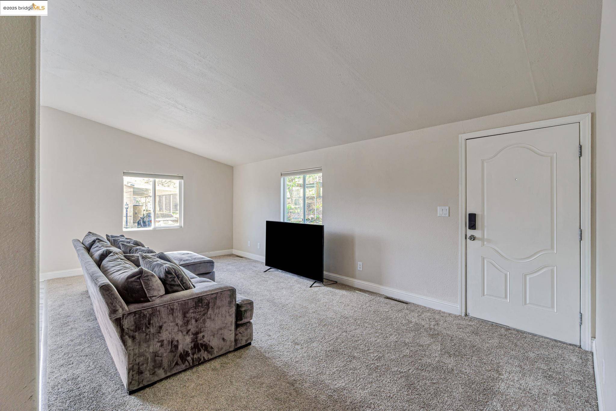 Clayton, CA 94517,16711 Marsh Creek Rd #126