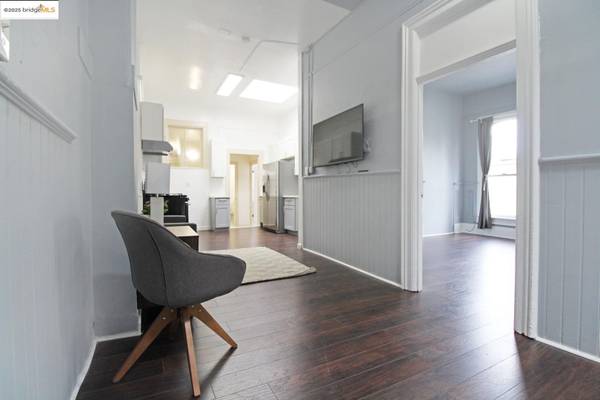 1502 8th ST, Oakland, CA 94607