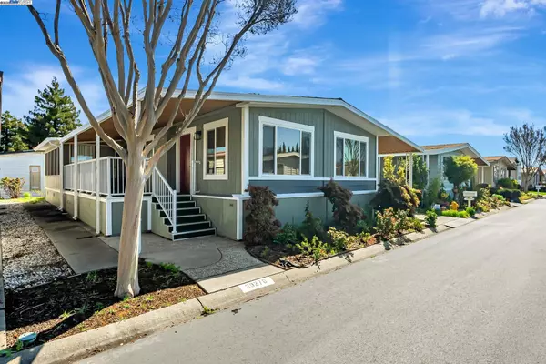 29270 Sandburg Way #234, Hayward, CA 94544