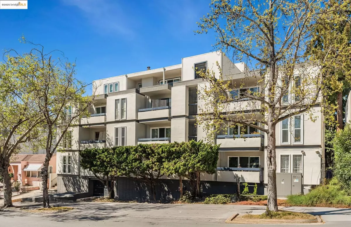 Oakland, CA 94610,375 Jayne Avenue #202