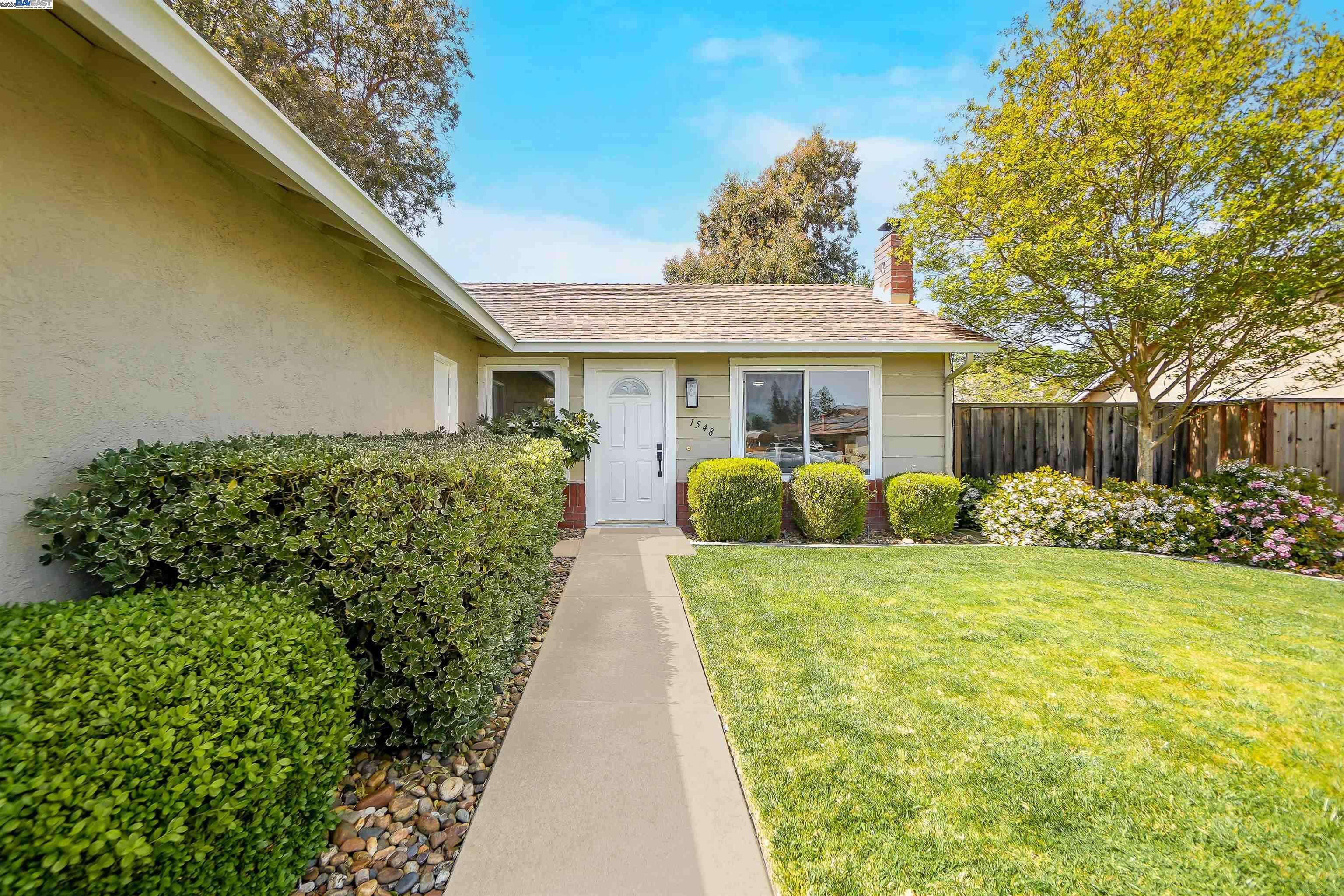 Livermore, CA 94551,1548 Honeysuckle Rd