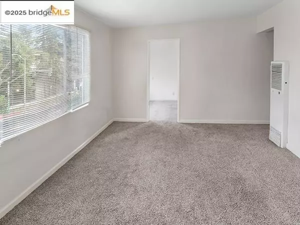 Oakland, CA 94605,3562 Seminary Ave