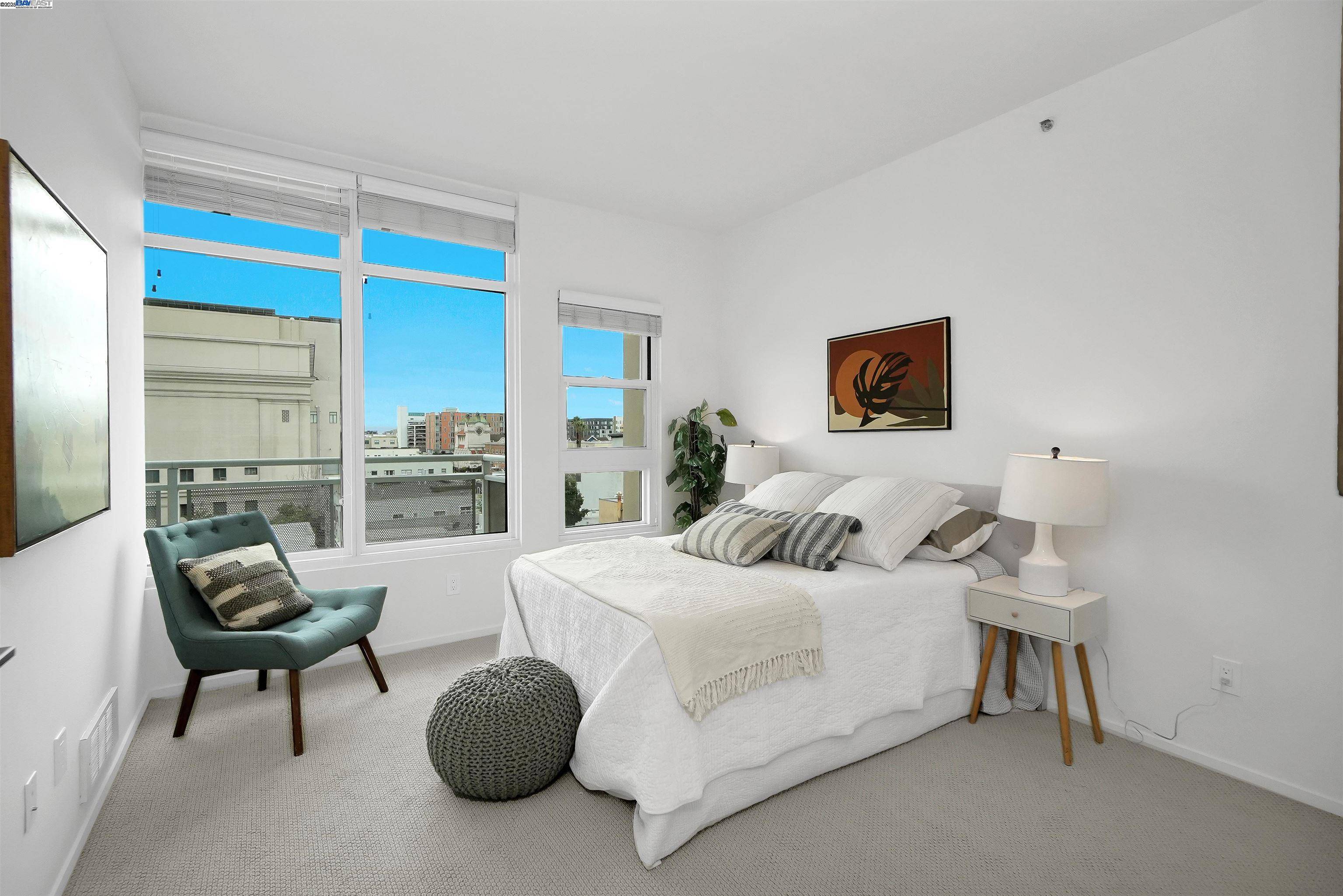 Oakland, CA 94612,1 Lakeside Dr #710