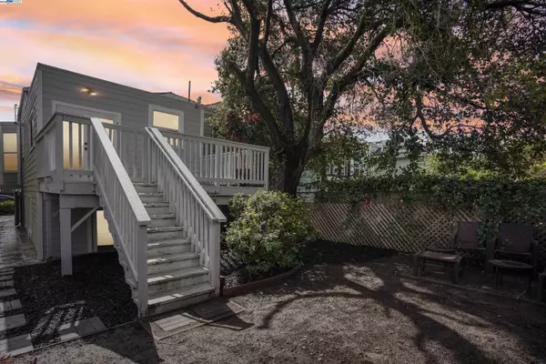 Oakland, CA 94607,875 Wood St