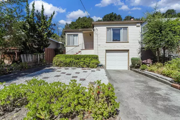 Oakland, CA 94602,3847 Fruitvale Ave