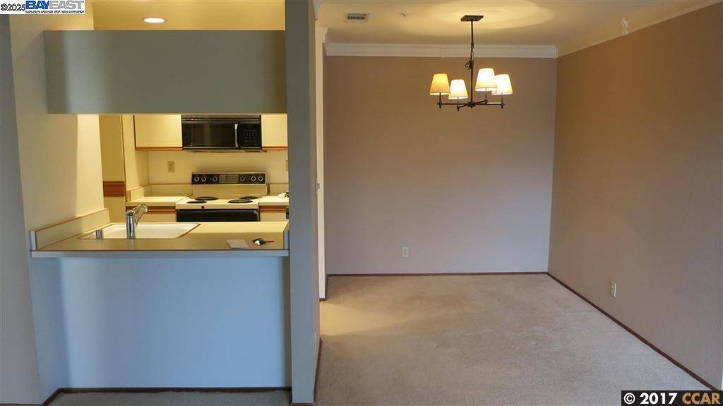 Walnut Creek, CA 94597,1310 Walden Rd #11