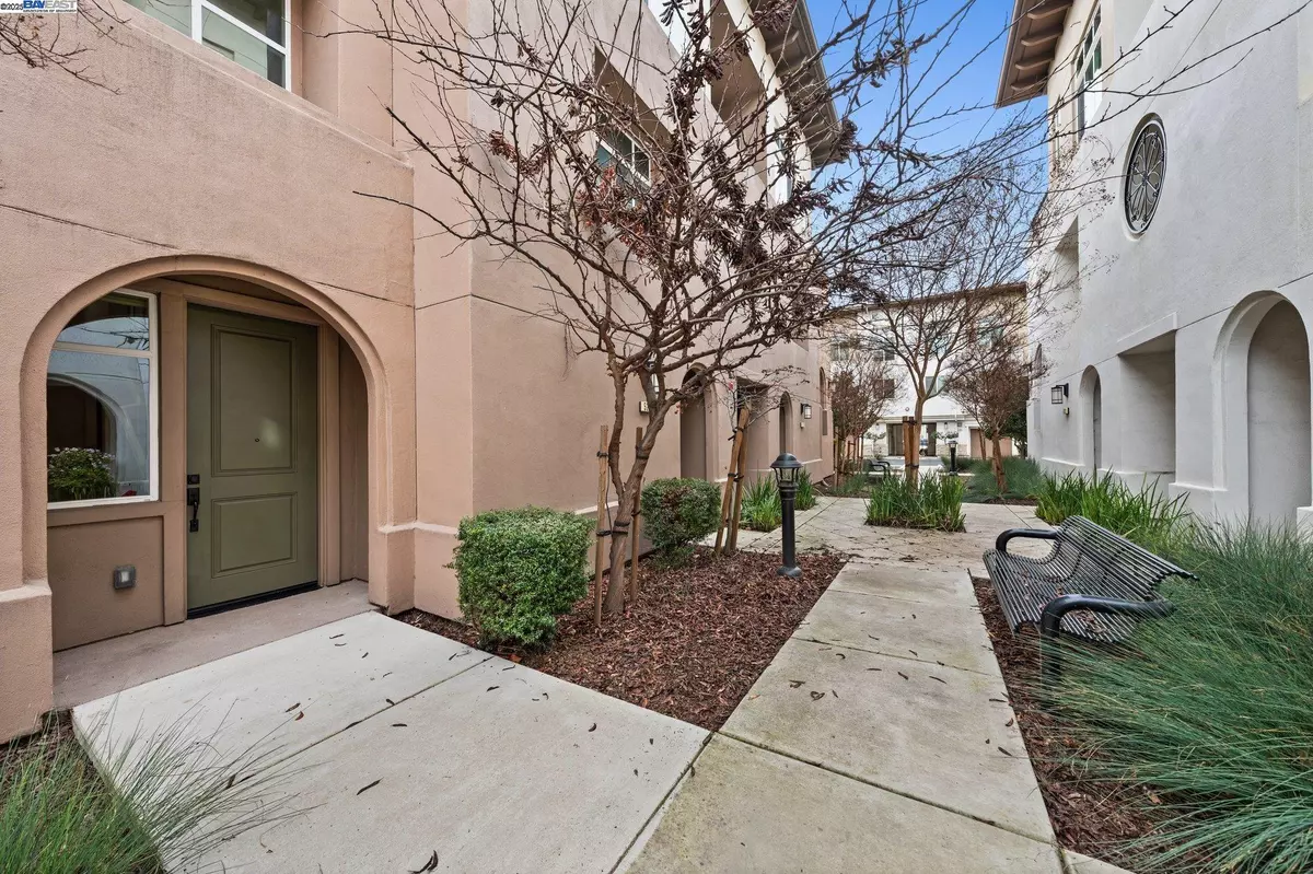 Dublin, CA 94568,5223 S Esprit Loop