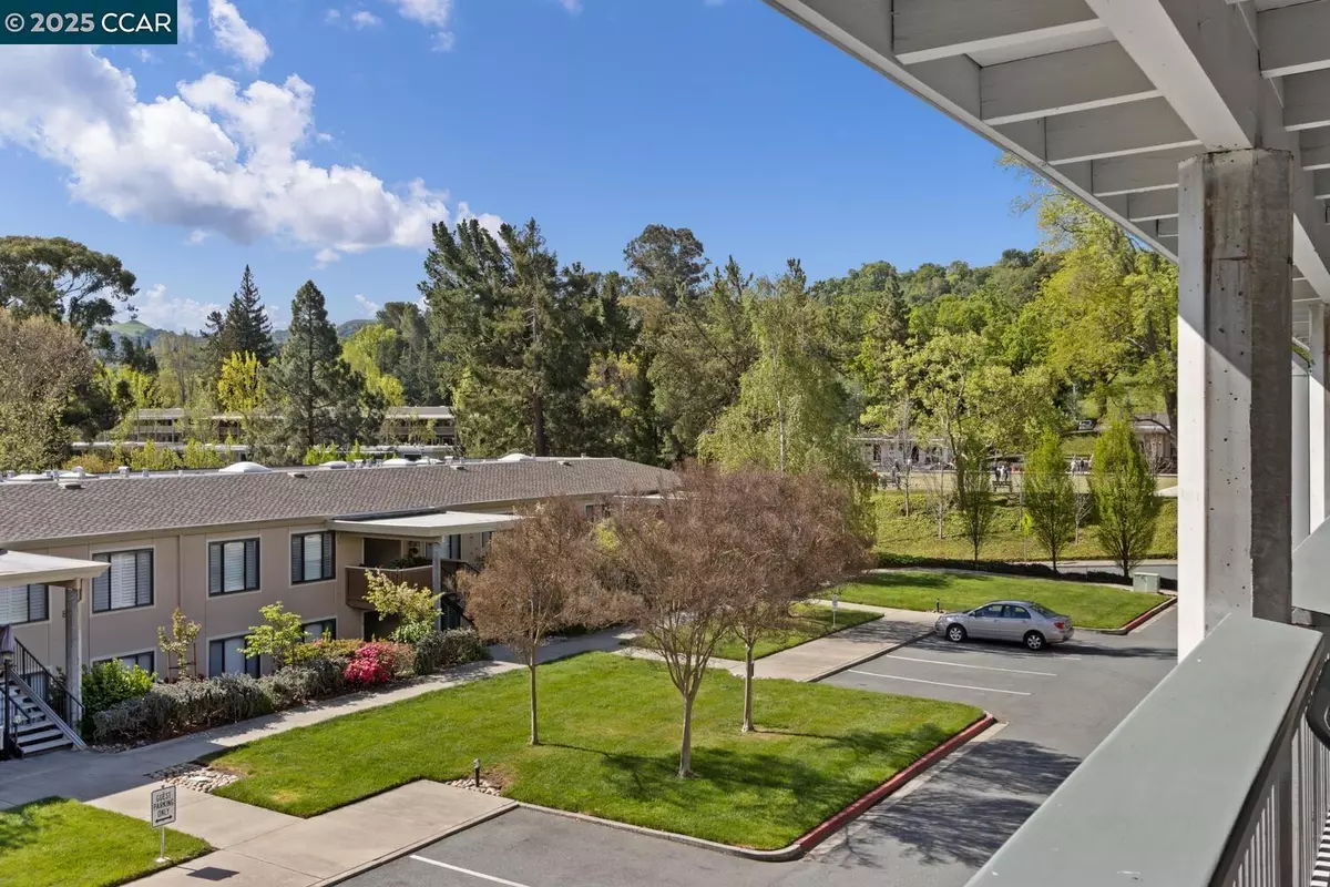 Walnut Creek, CA 94595,3349 Golden Rain Rd #3