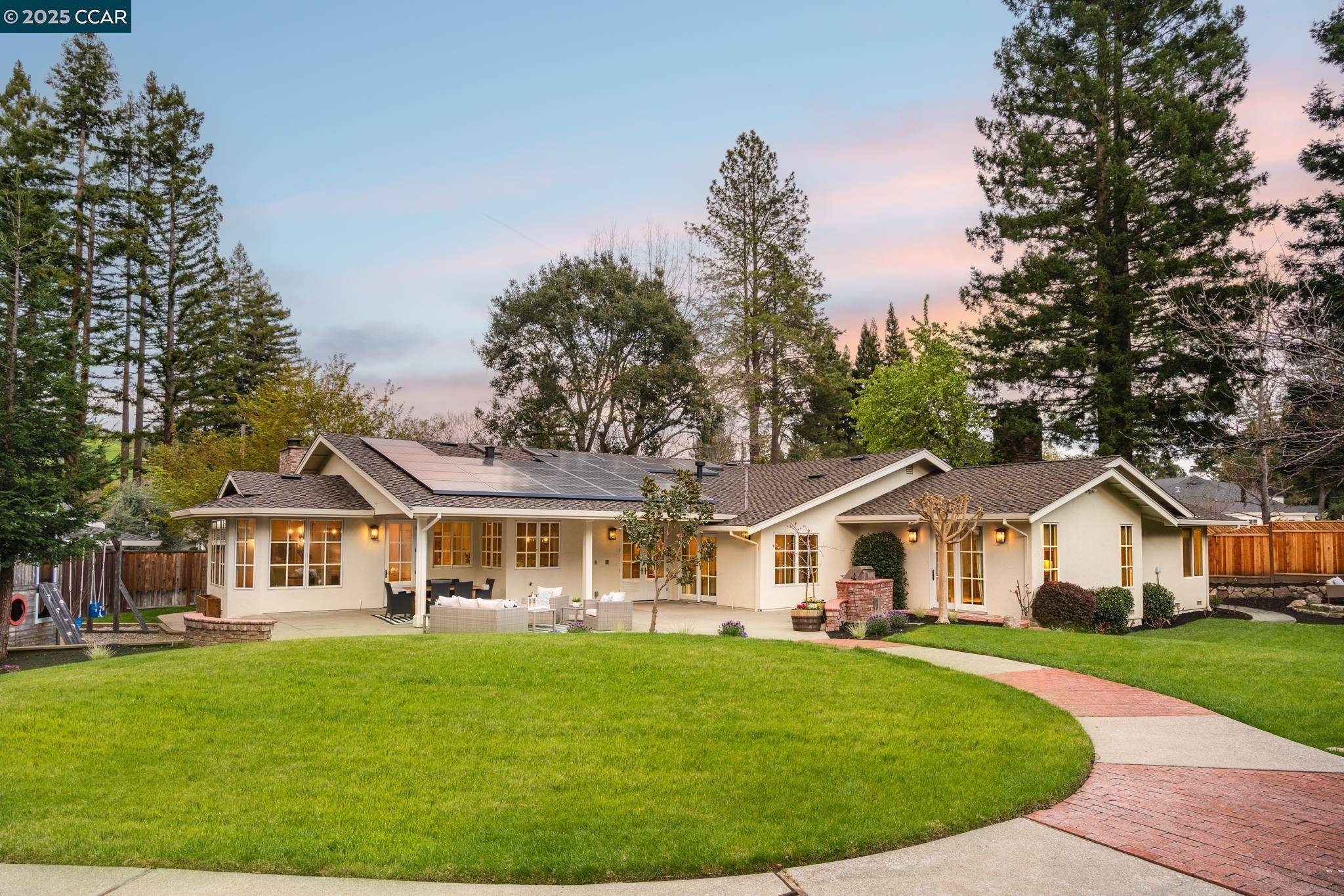 133 Regent Pl, Alamo, CA 94507
