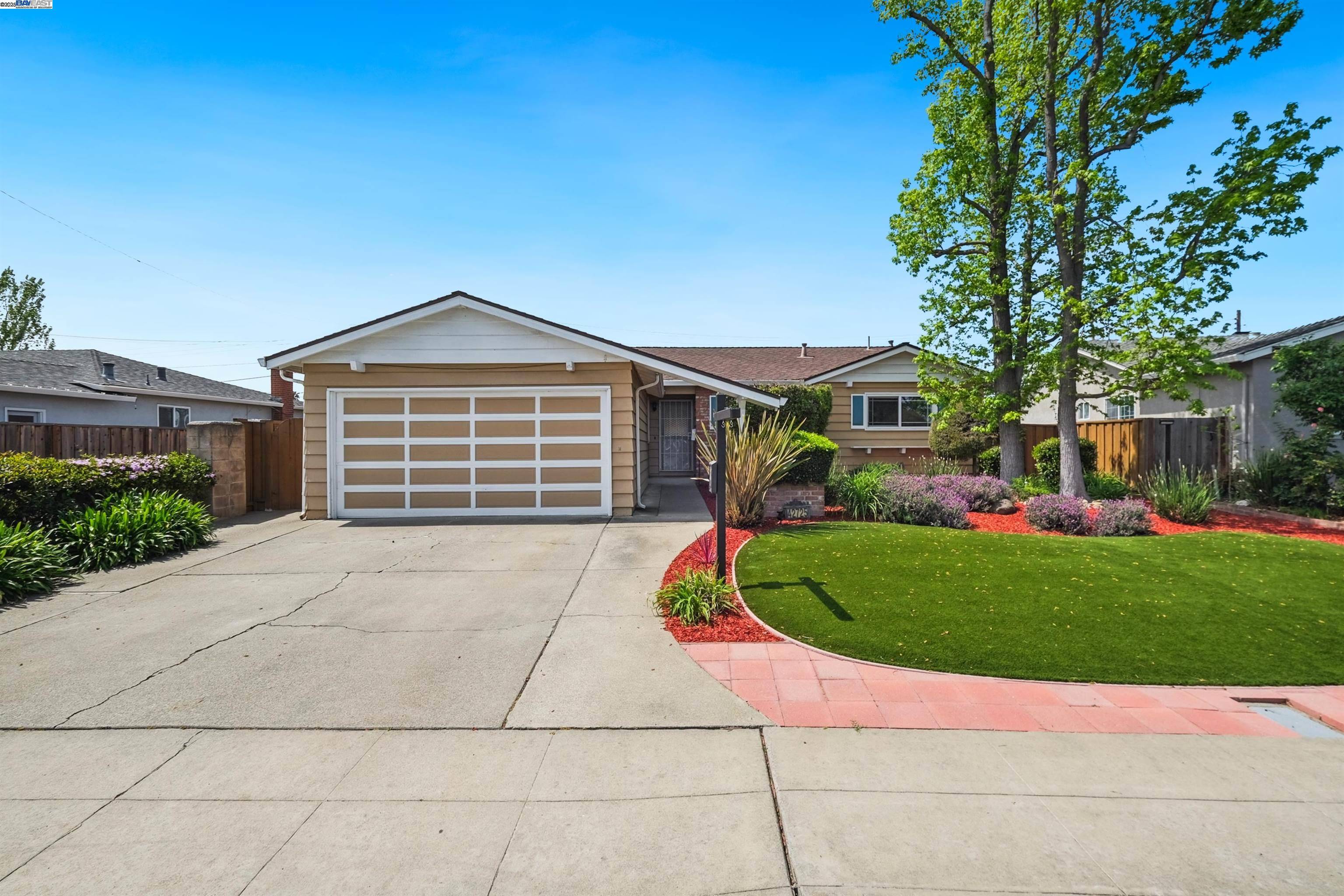 42725 Everglades Park Dr, Fremont, CA 94538