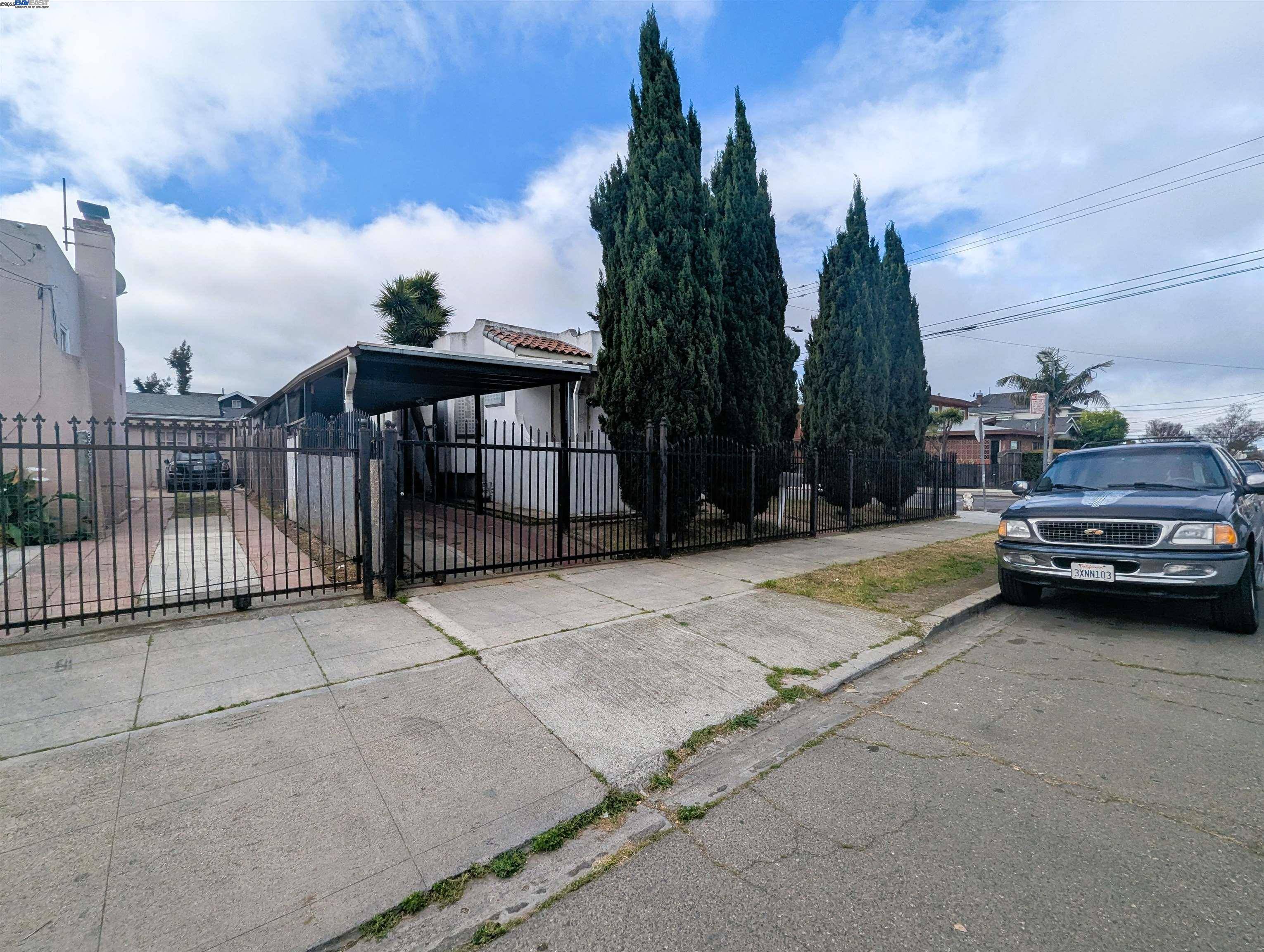 Oakland, CA 94603,2000 94Th Ave
