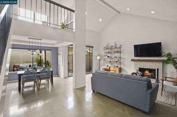 1015 Northoak Dr,  Walnut Creek,  CA 94598