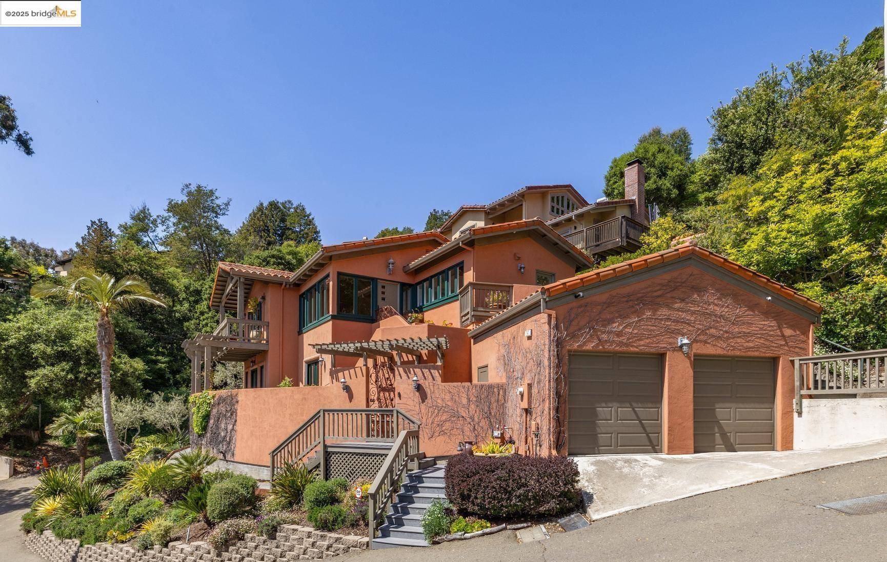 260 Alvarado Rd, Berkeley, CA 94705