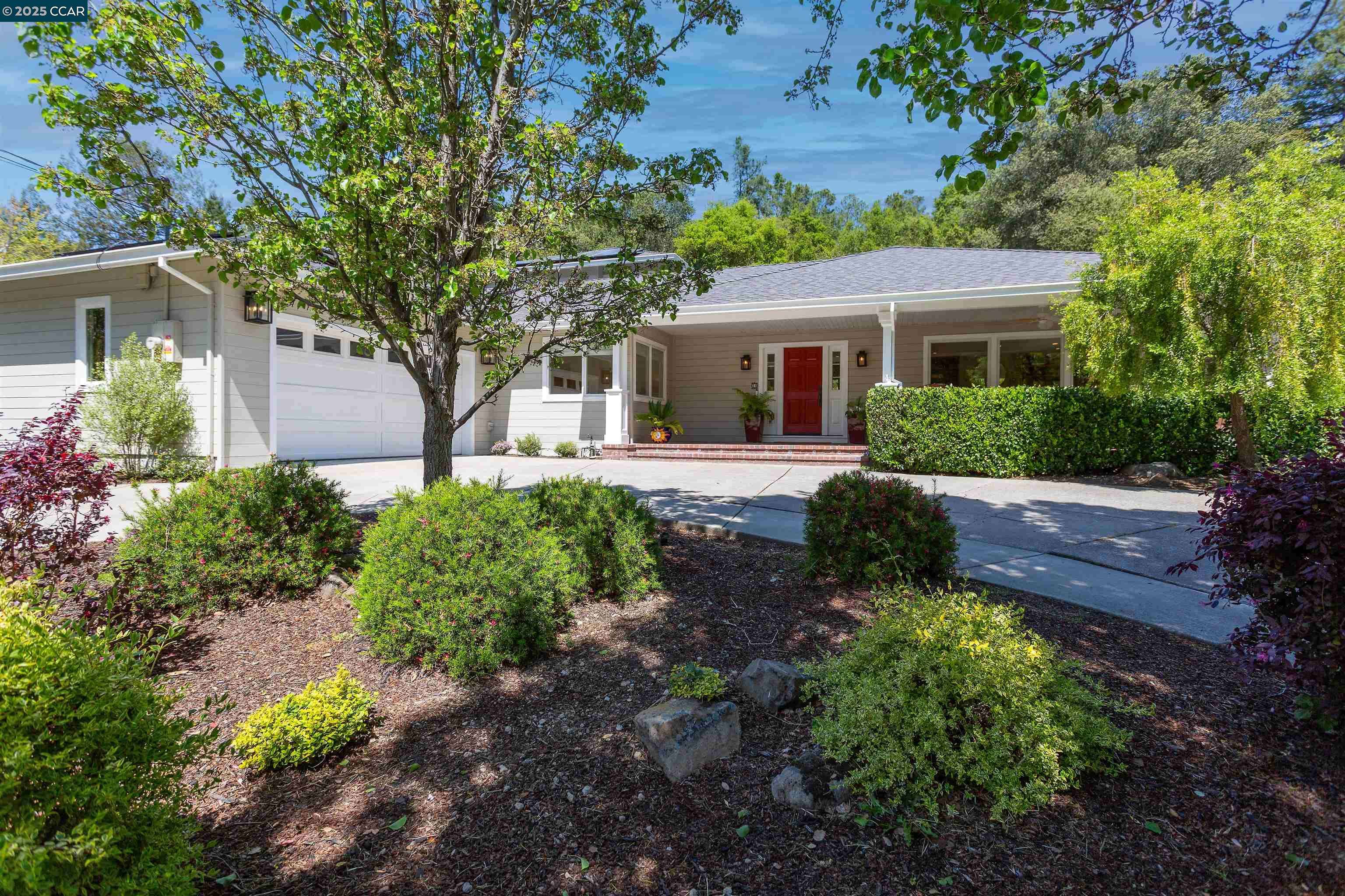 34 Don Gabriel Way, Orinda, CA 94563