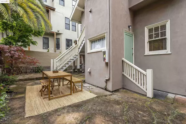 Berkeley, CA 94709,2209 Cedar St