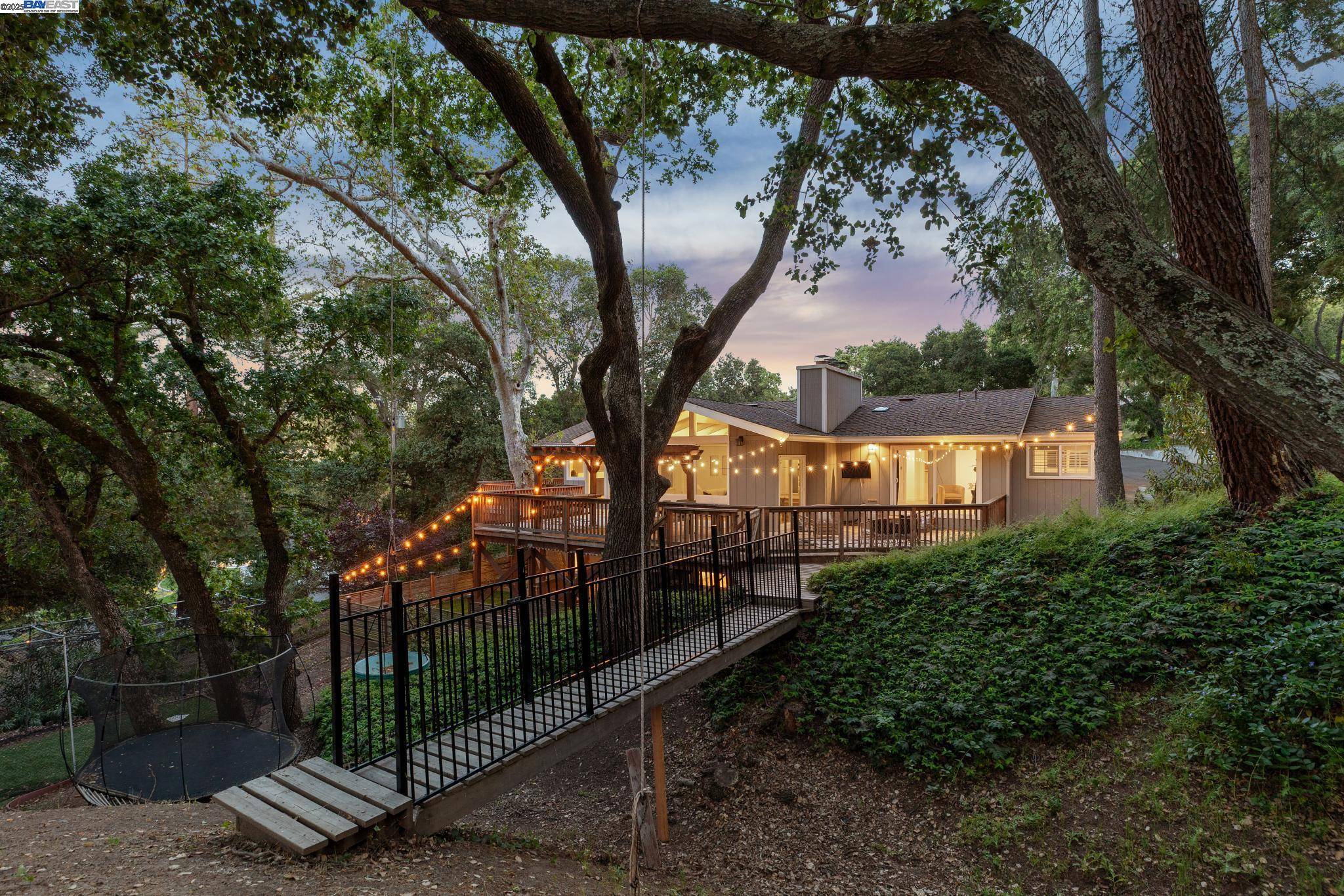 Pleasanton, CA 94566,370 Oak Lane