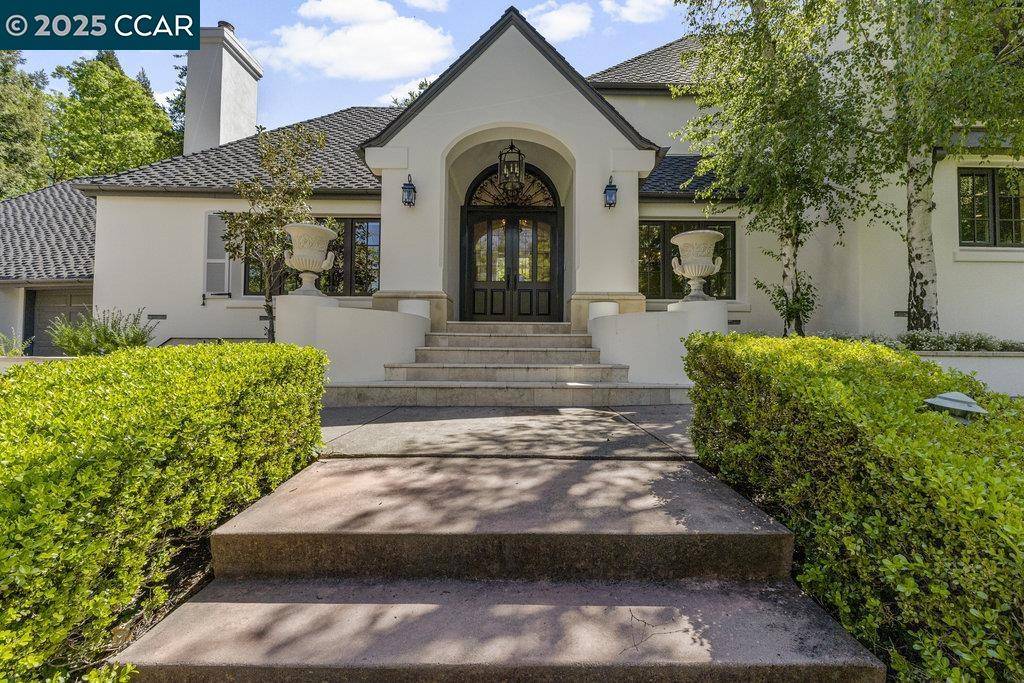 532 Blackhawk Club Dr, Danville, CA 94506