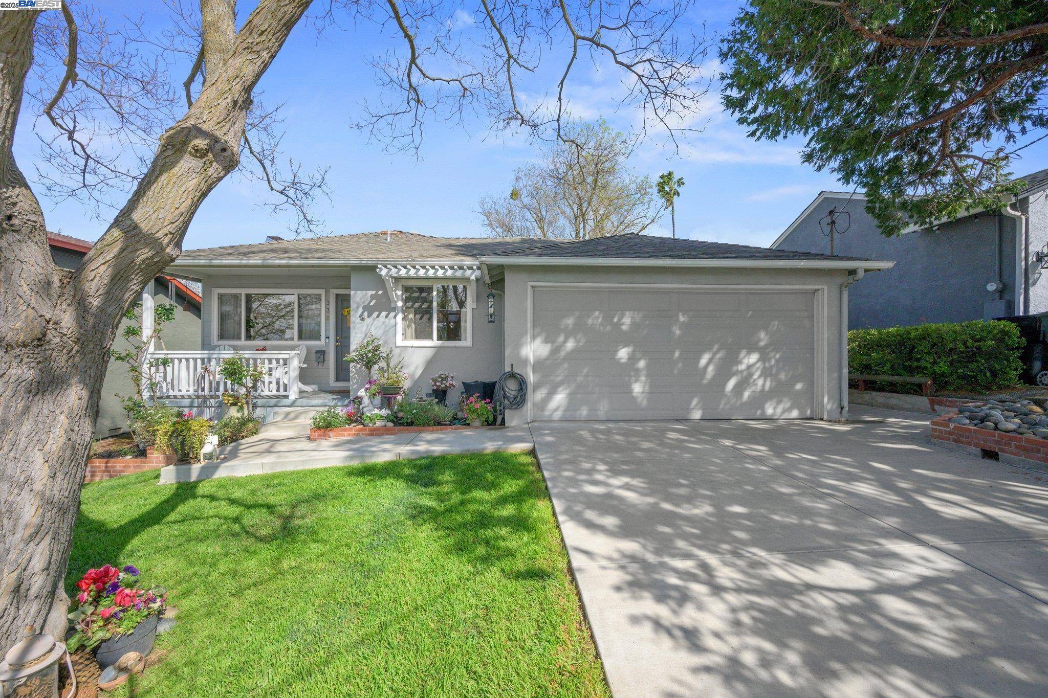 330 Amador Ct,  Pleasanton,  CA 94566