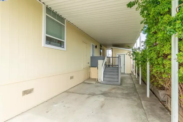 San Leandro, CA 94579,509 Santa Ynez