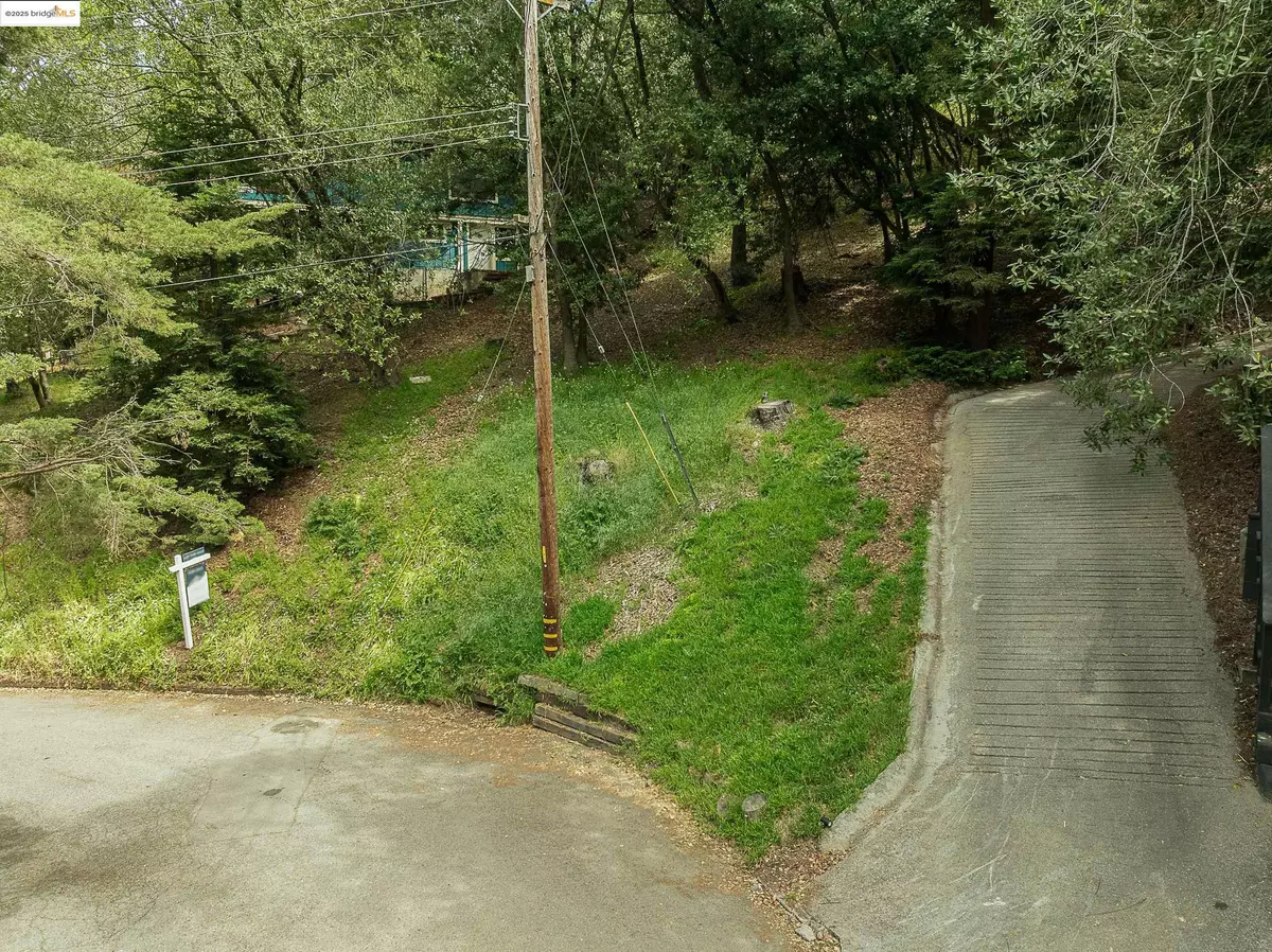 Oakland, CA 94611,0 Chelsea Dr