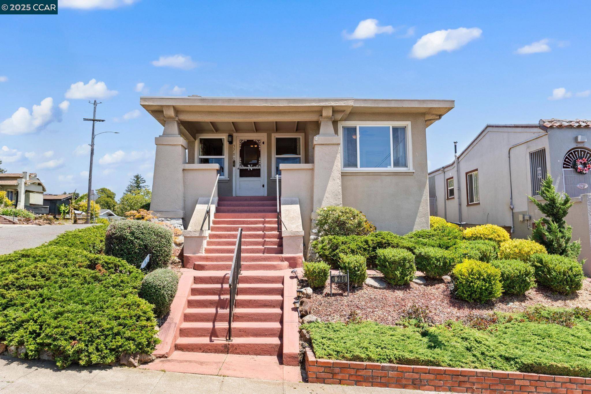 Oakland, CA 94602,3280 Pleitner Ave