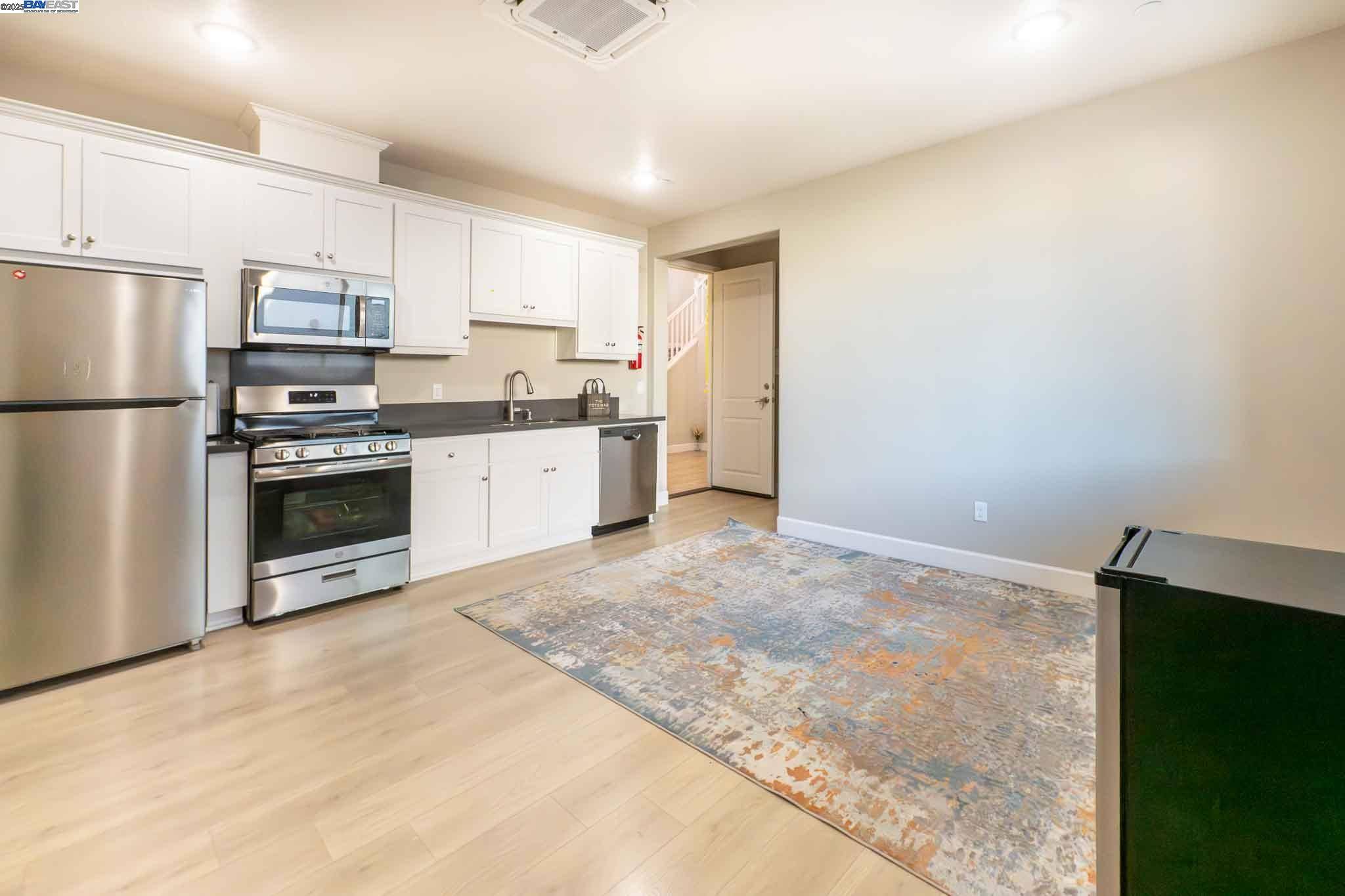 Mountain House, CA 95391,625 W Warren Dr