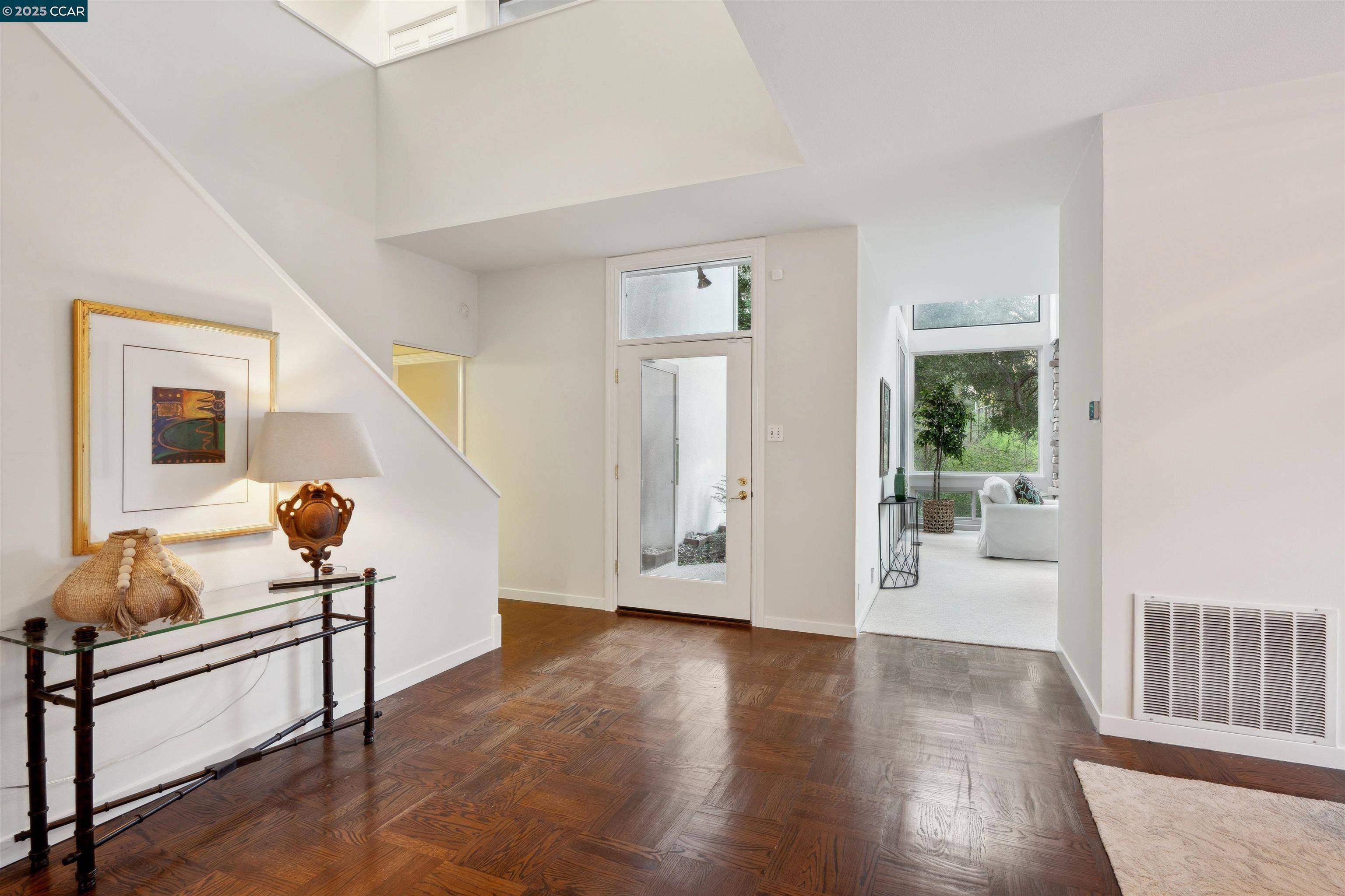 Orinda, CA 94563,35 Tiger Tail Court