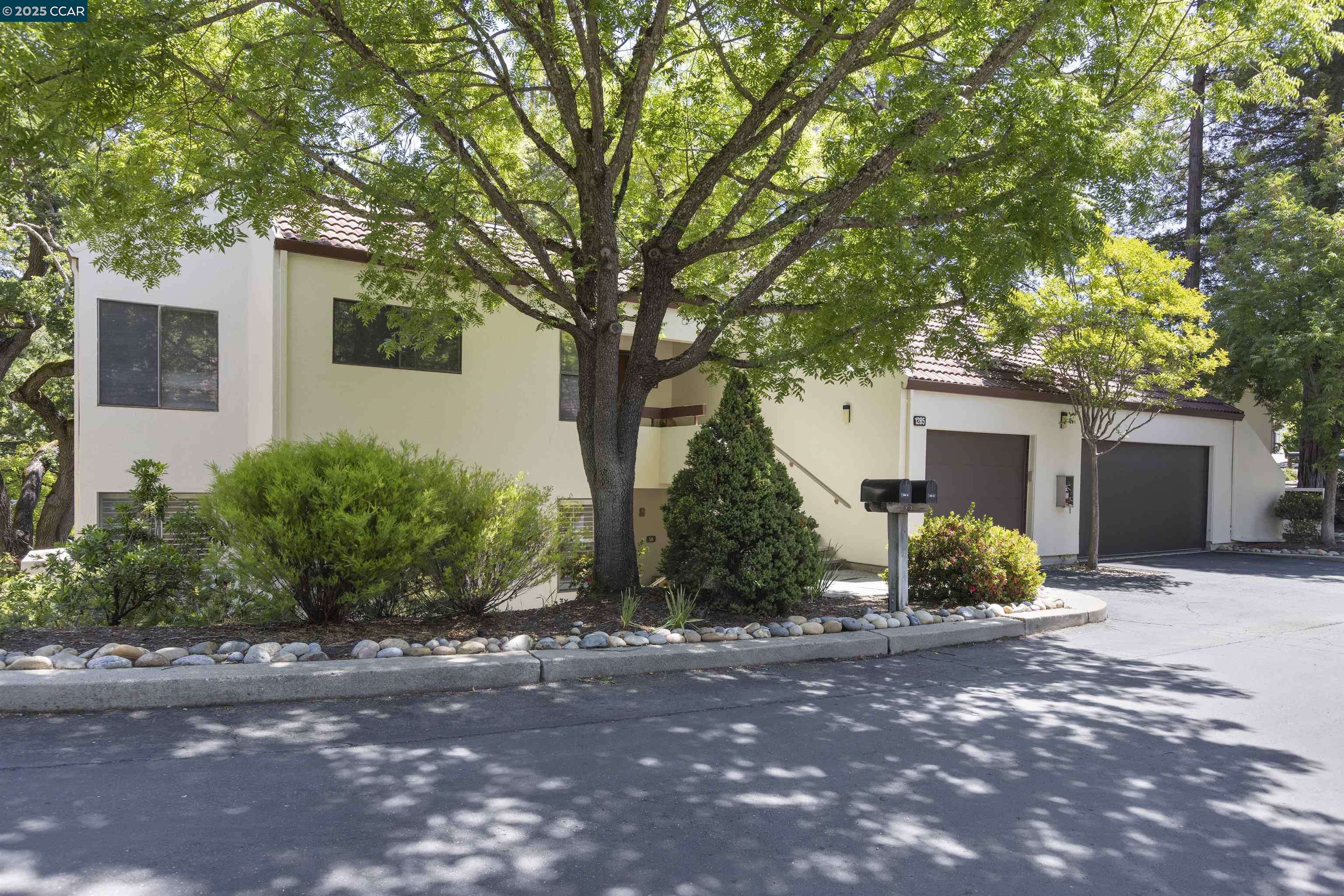 Walnut Creek, CA 94595,1285 Avenida Sevilla #1A