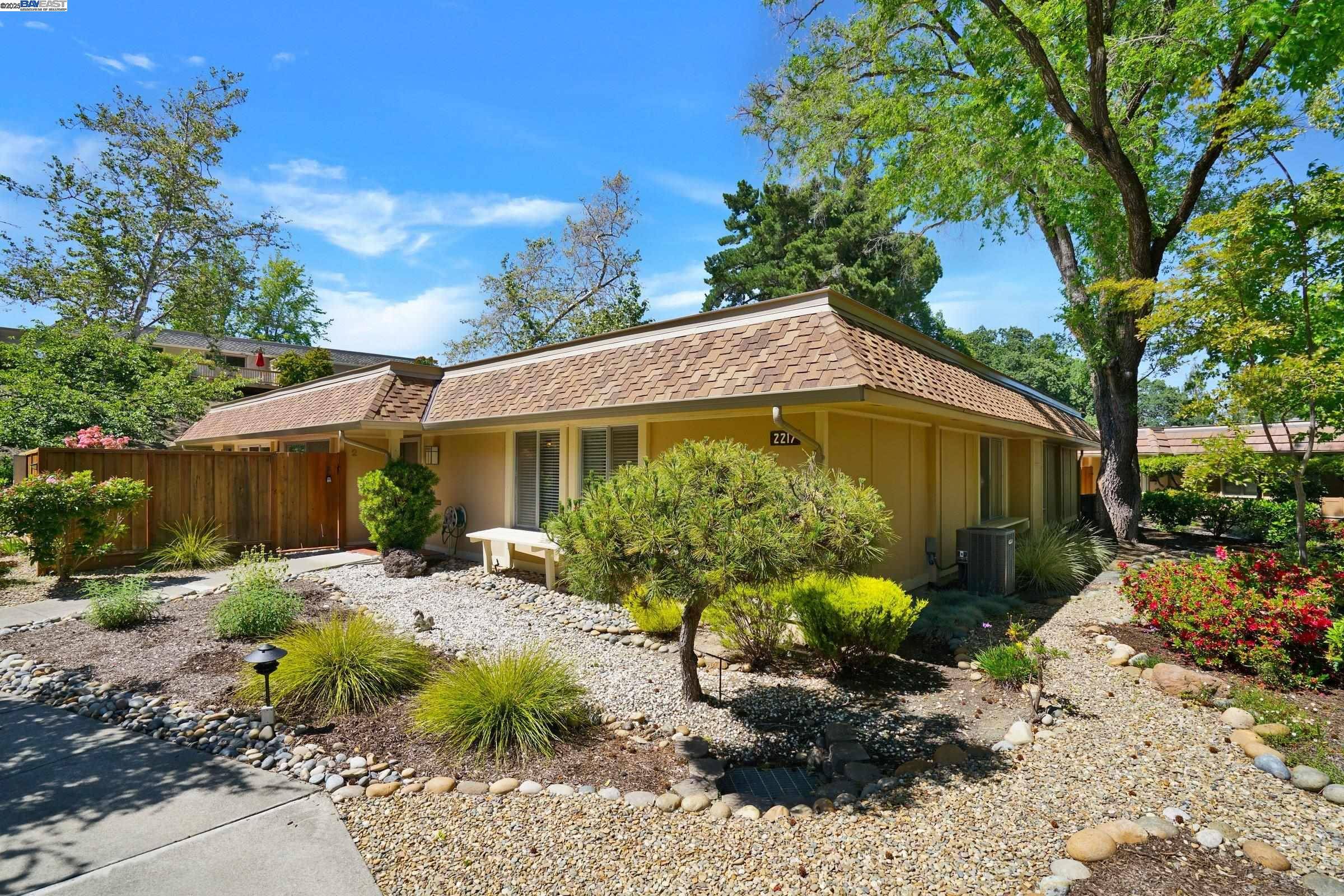 2217 Ptarmigan Dr #2, Walnut Creek, CA 94595
