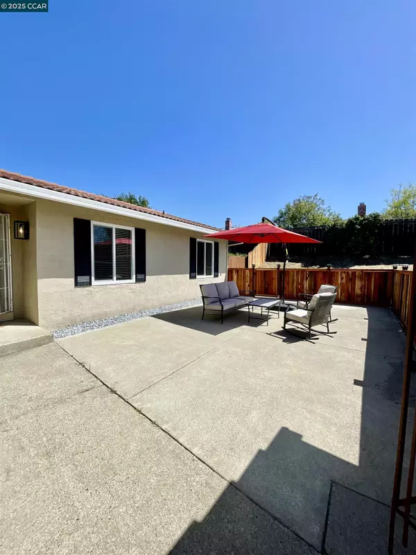 Martinez, CA 94553,124 Fuschia Ct
