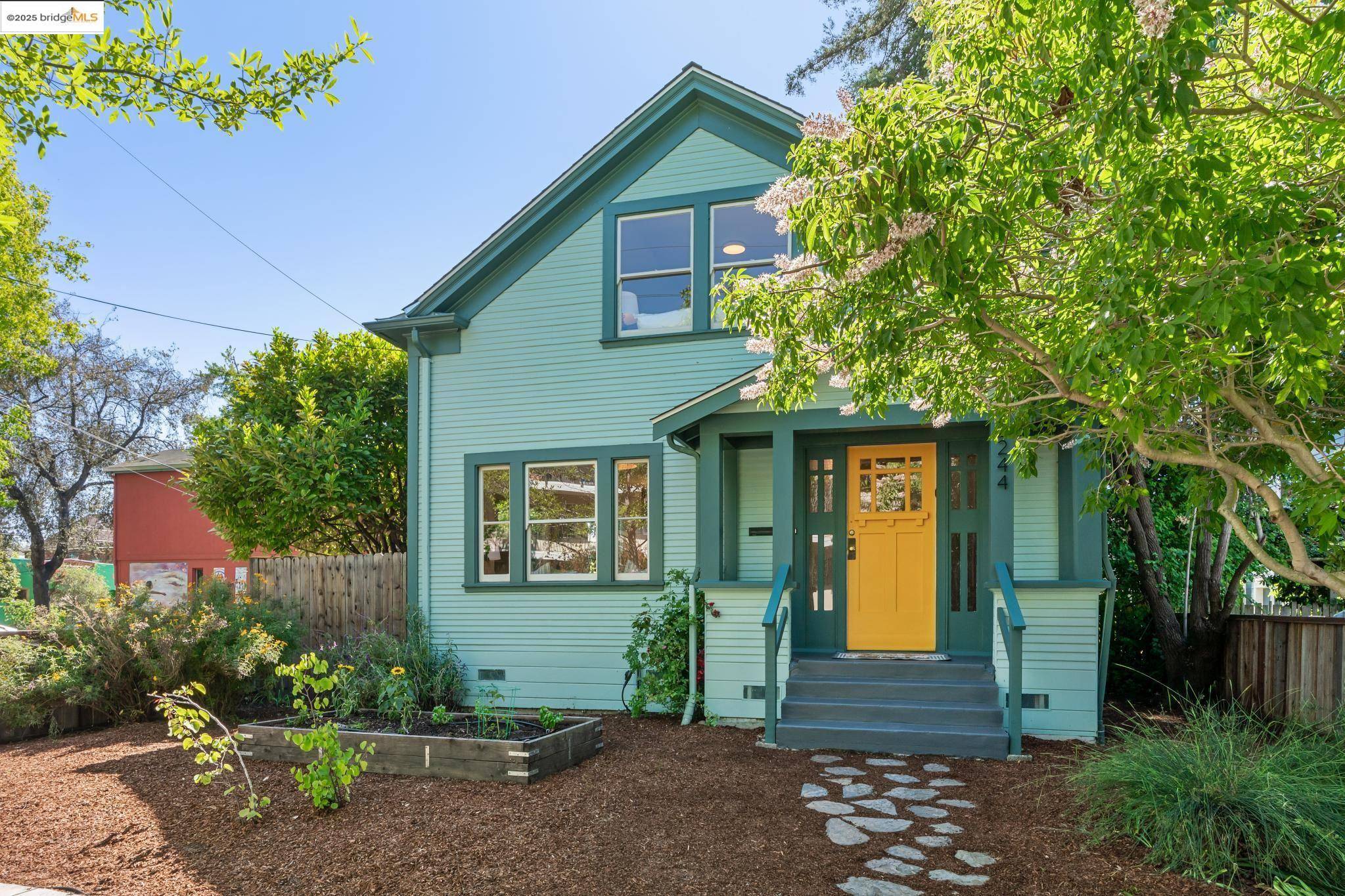 Berkeley, CA 94703,2244 McKinley Ave